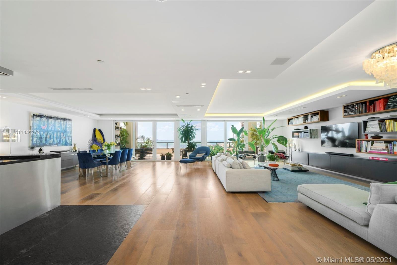 RESIDENCES AT VIZCAYA CON - Residential