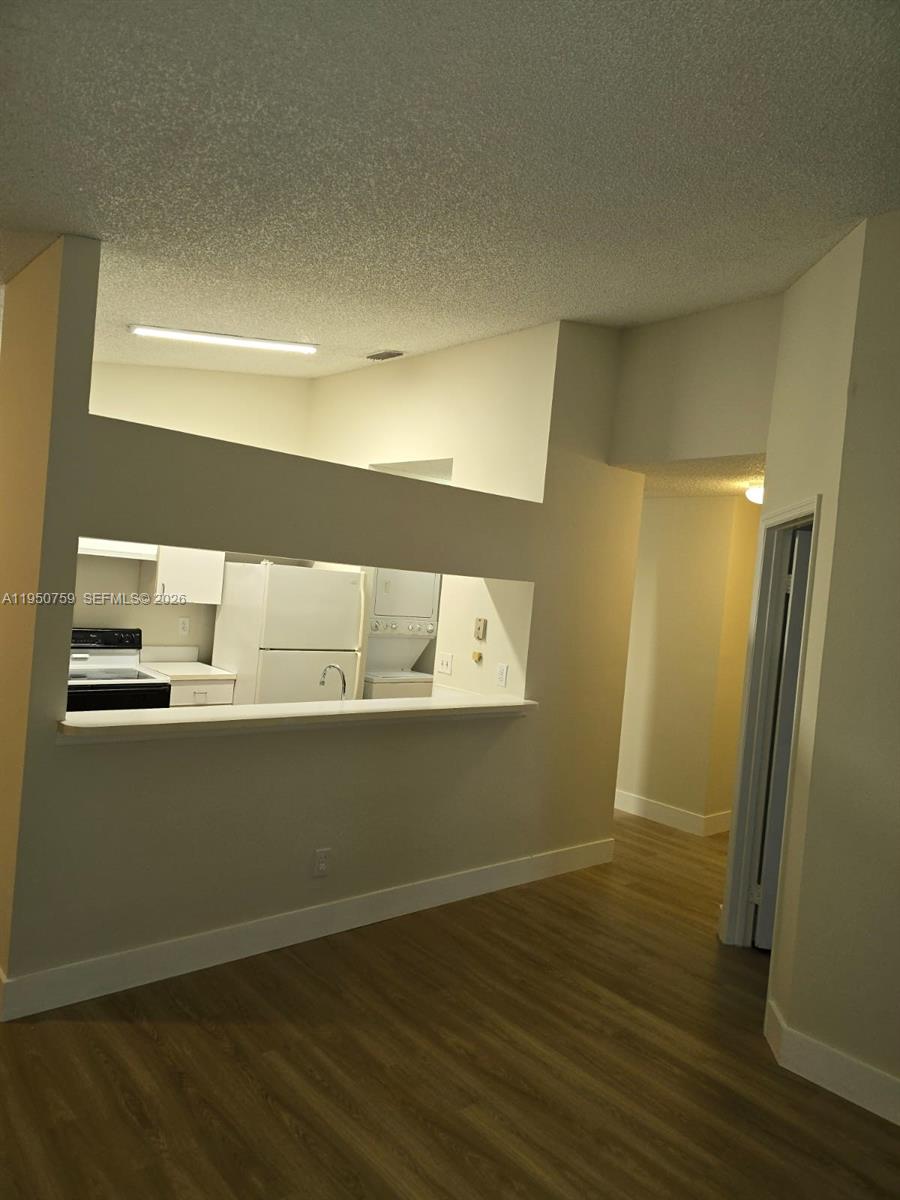 ROYAL PALM PLACE - Residential