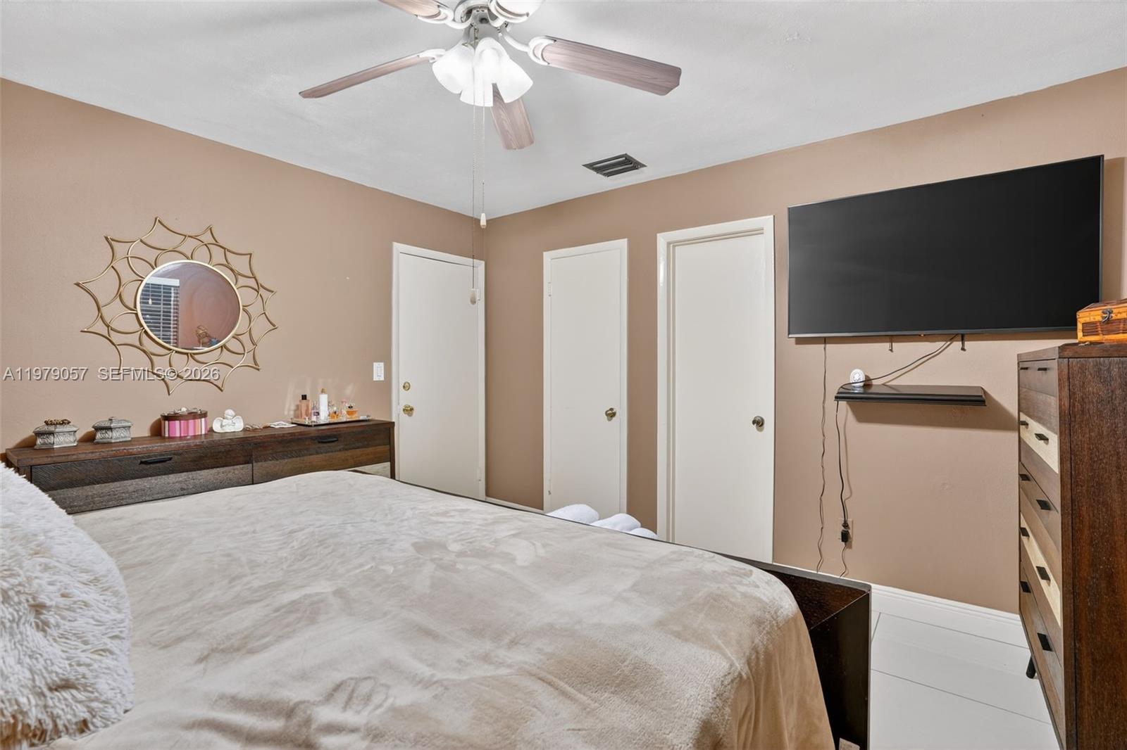 AMND MIAMI SUBURBAN ACRES - Residential Income