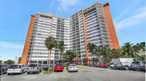 1301 NE Miami Gardens Dr Unit 512W, Miami, FL 33179 - MLS#: A11698943