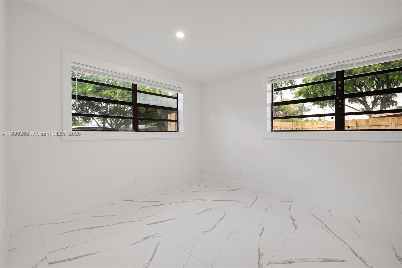 POMPANO BEACH HIGHLANDS 5 - Residential