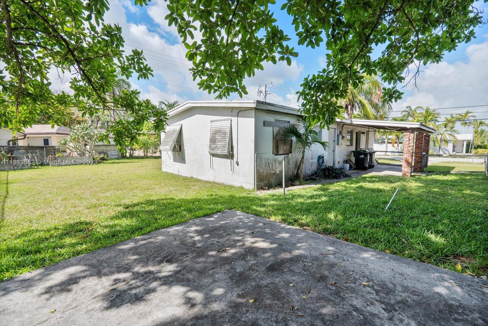 WESTWOOD LAKE 4TH ADDN - Residential