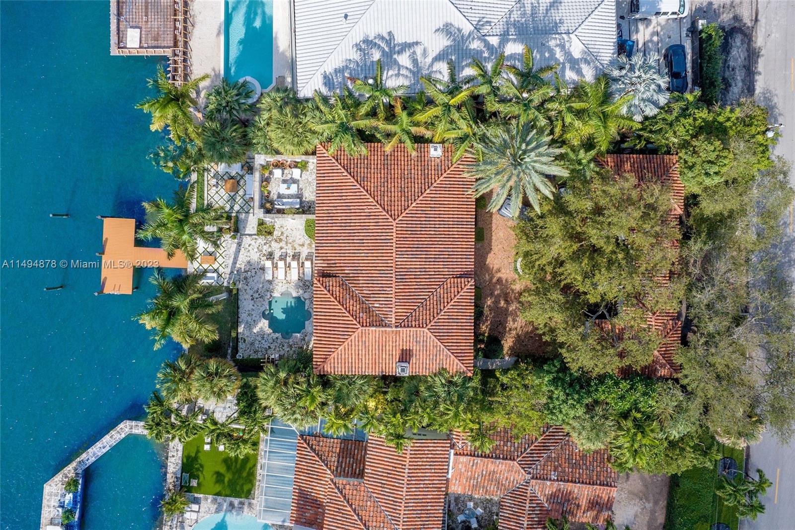 LA GORCE GOLF SUB - Residential