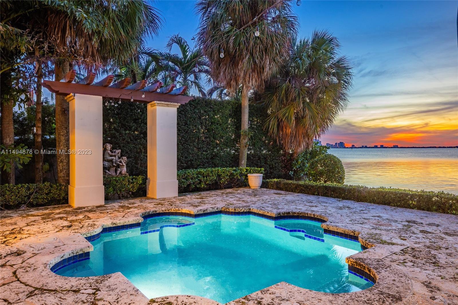 LA GORCE GOLF SUB - Residential