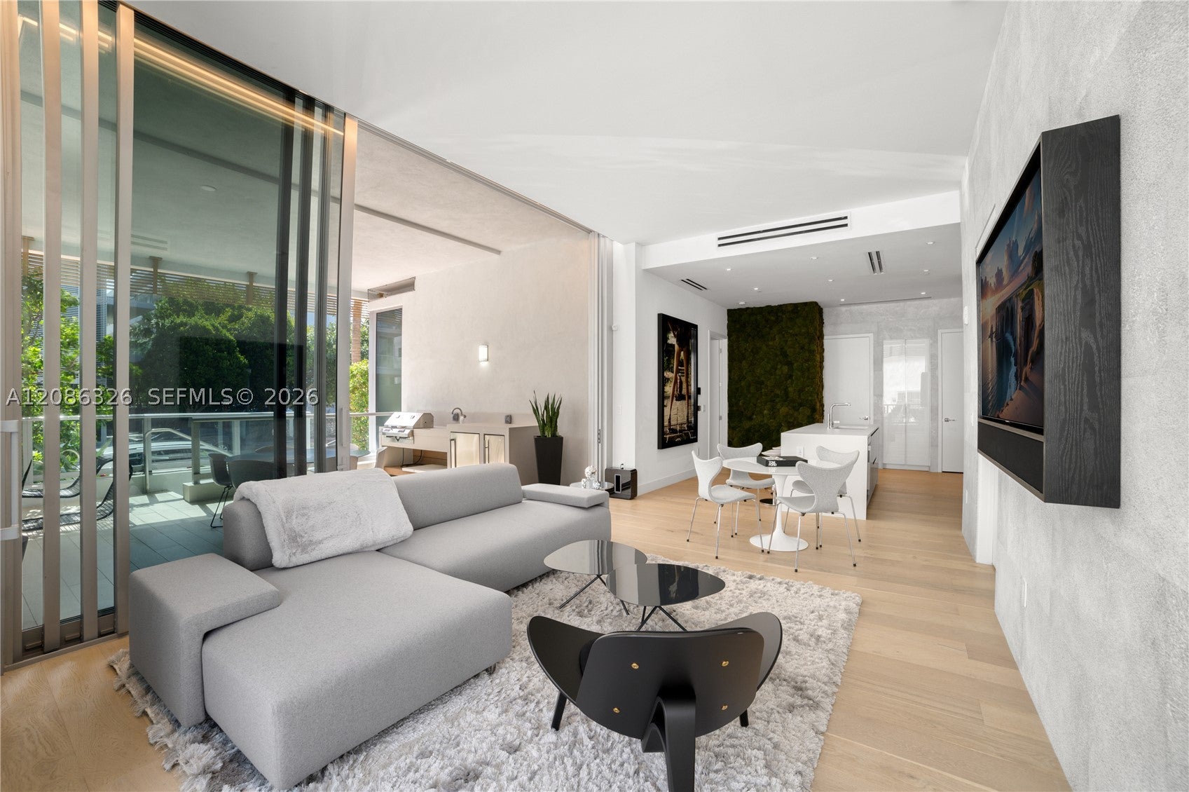 304 Ocean Dr 102