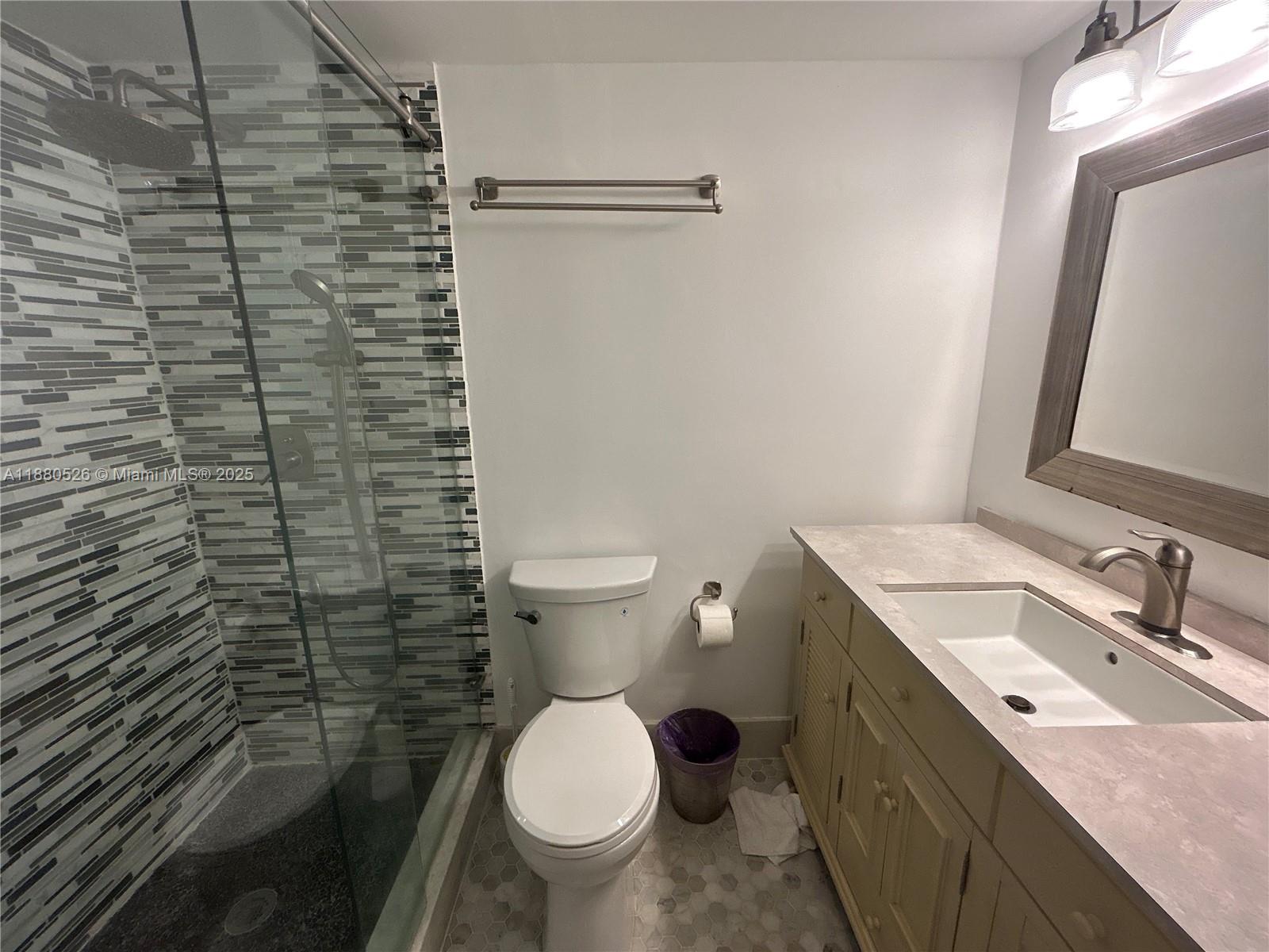 BIRD ROAD ESTATES - Residential Lease