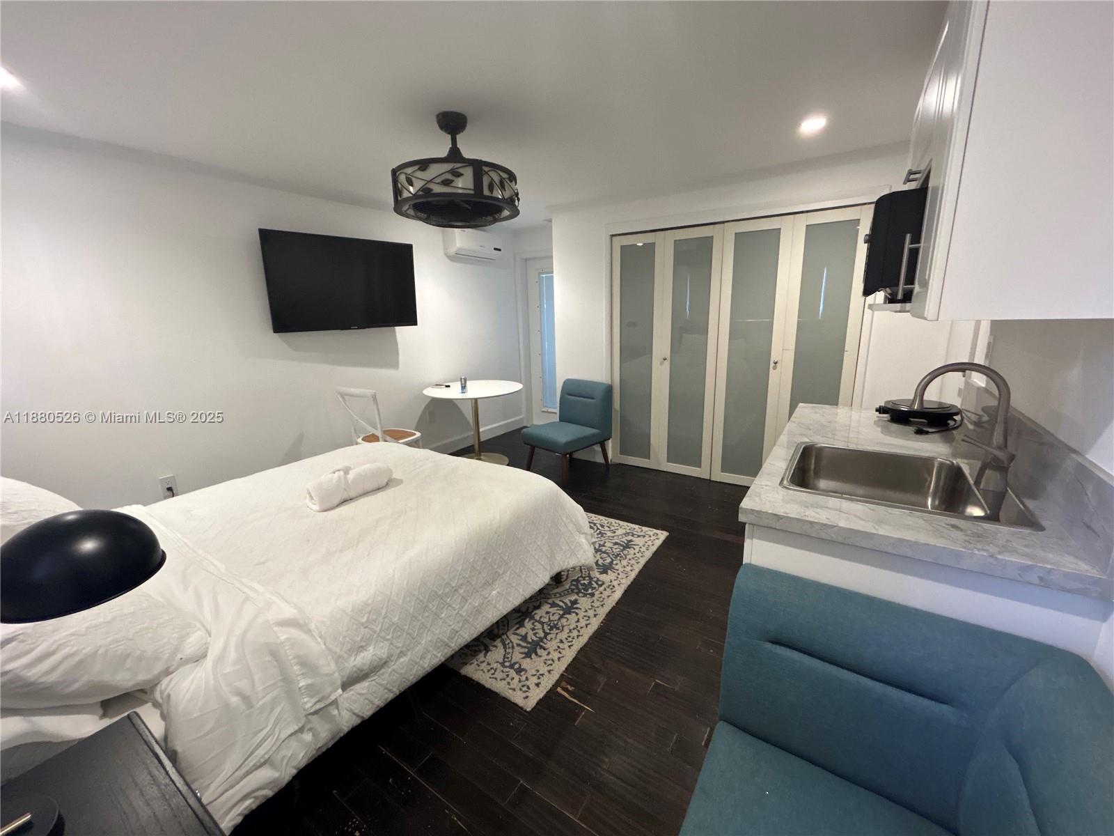 BIRD ROAD ESTATES - Residential Lease