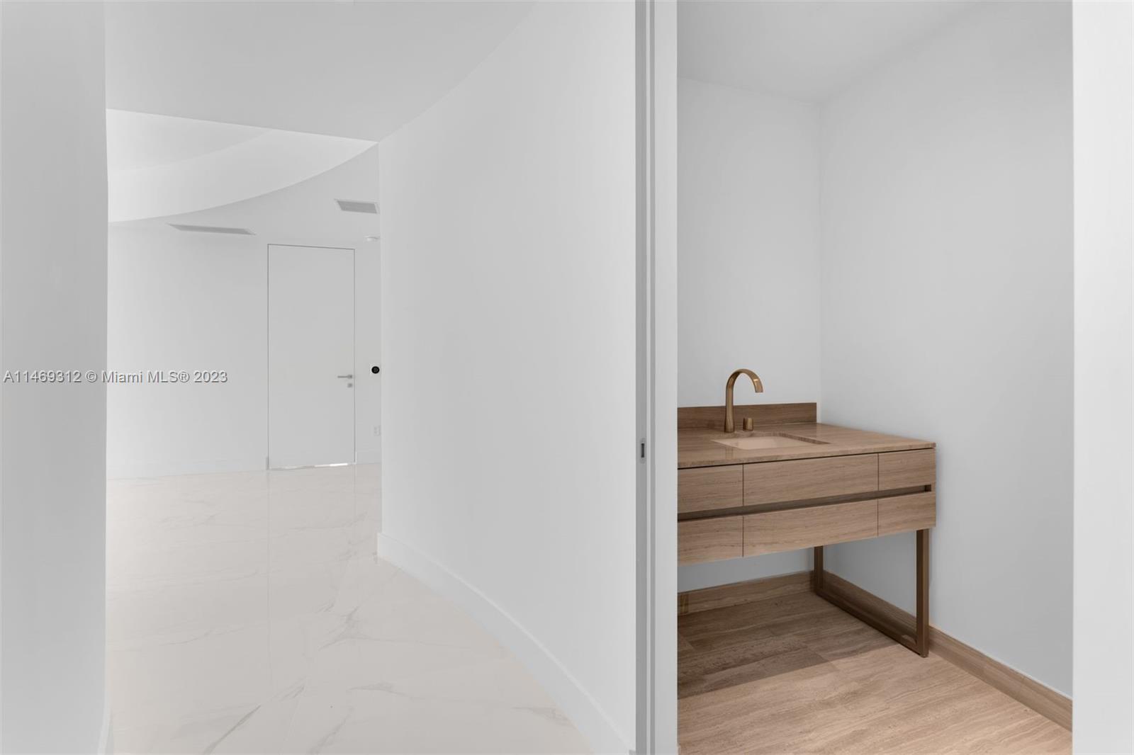 18975 COLLINS CONDO - Residential