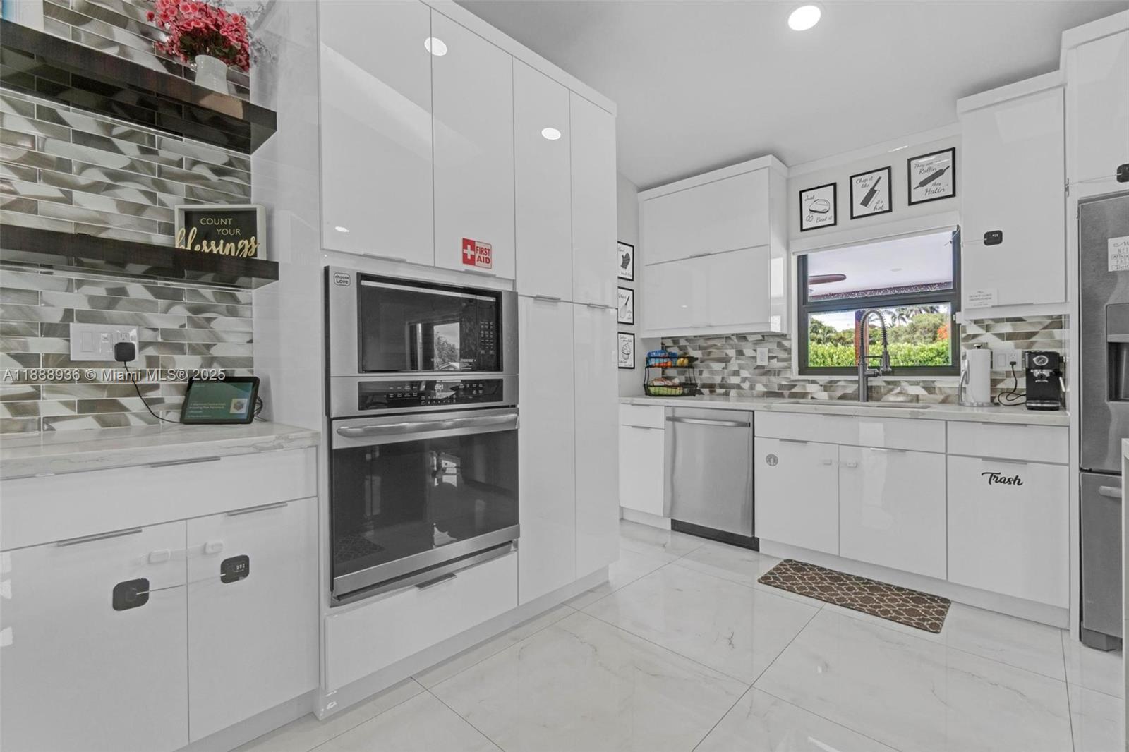 SECTION 21 BEL-AIRE - Residential Lease