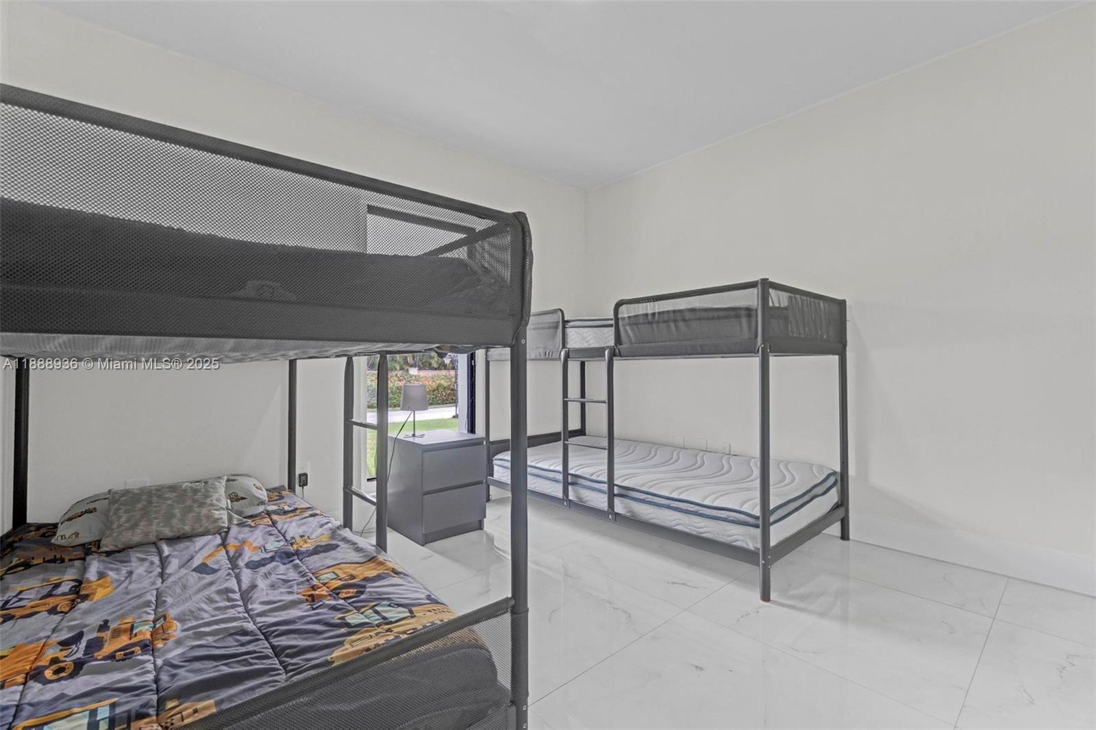 SECTION 21 BEL-AIRE - Residential Lease