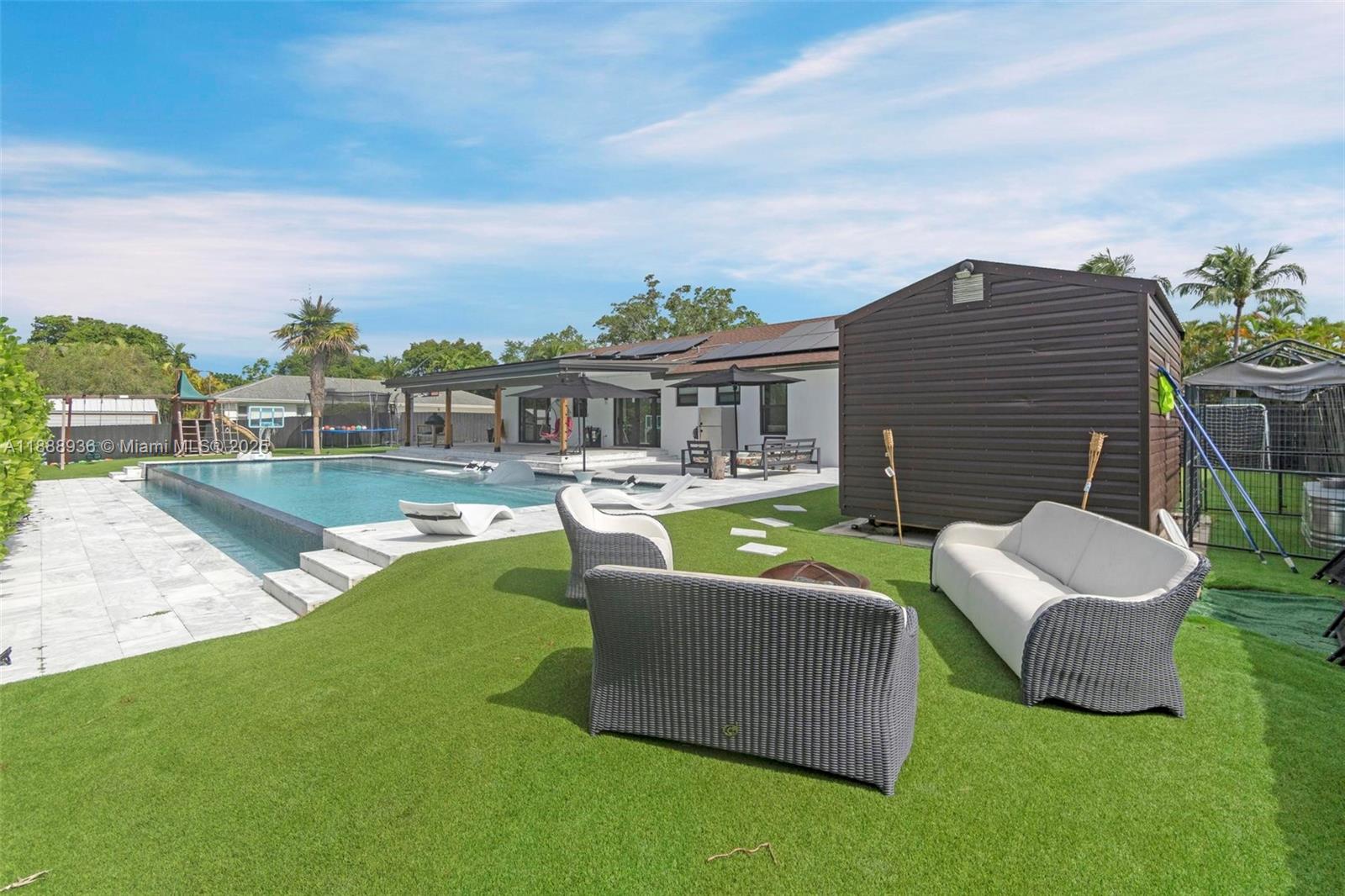 SECTION 21 BEL-AIRE - Residential Lease