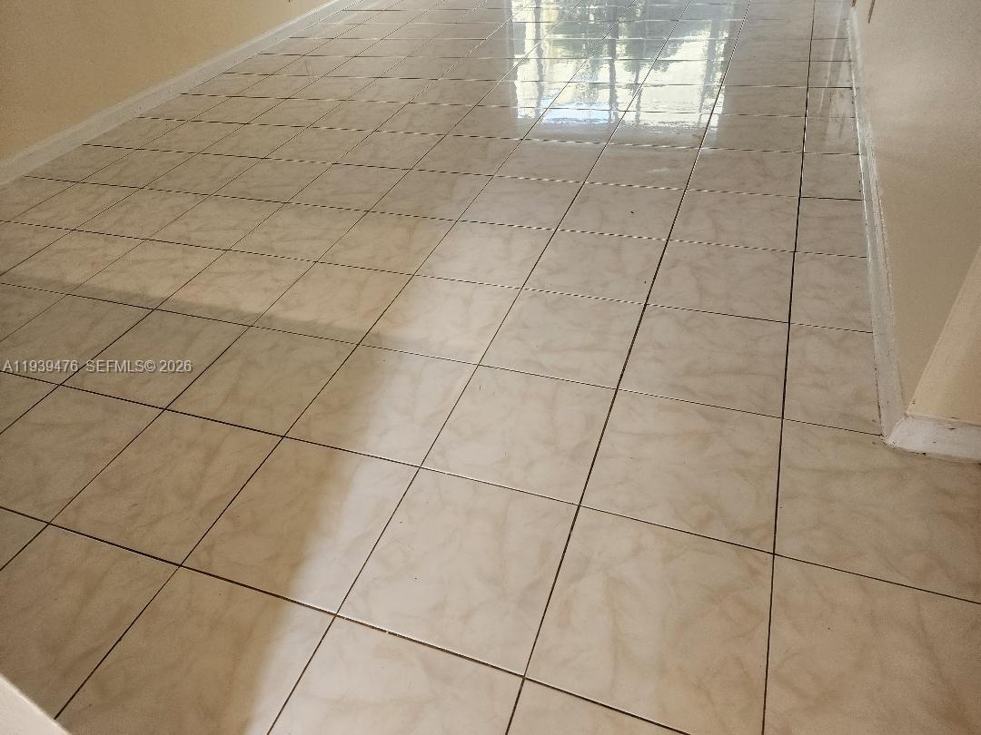 LA SALLE PARK CONDO - Residential Lease