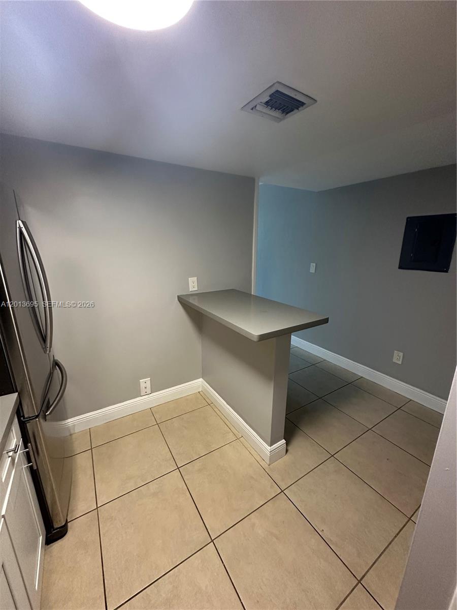 C GAB DOUGLAS SEC - Residential Lease