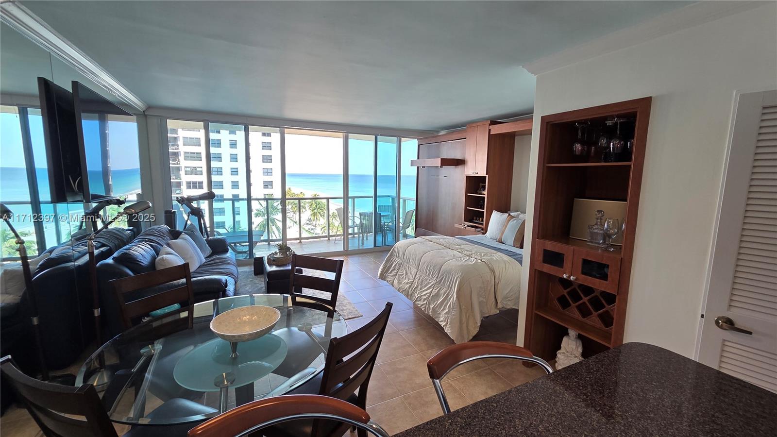 THE WAVE CONDO - Residential