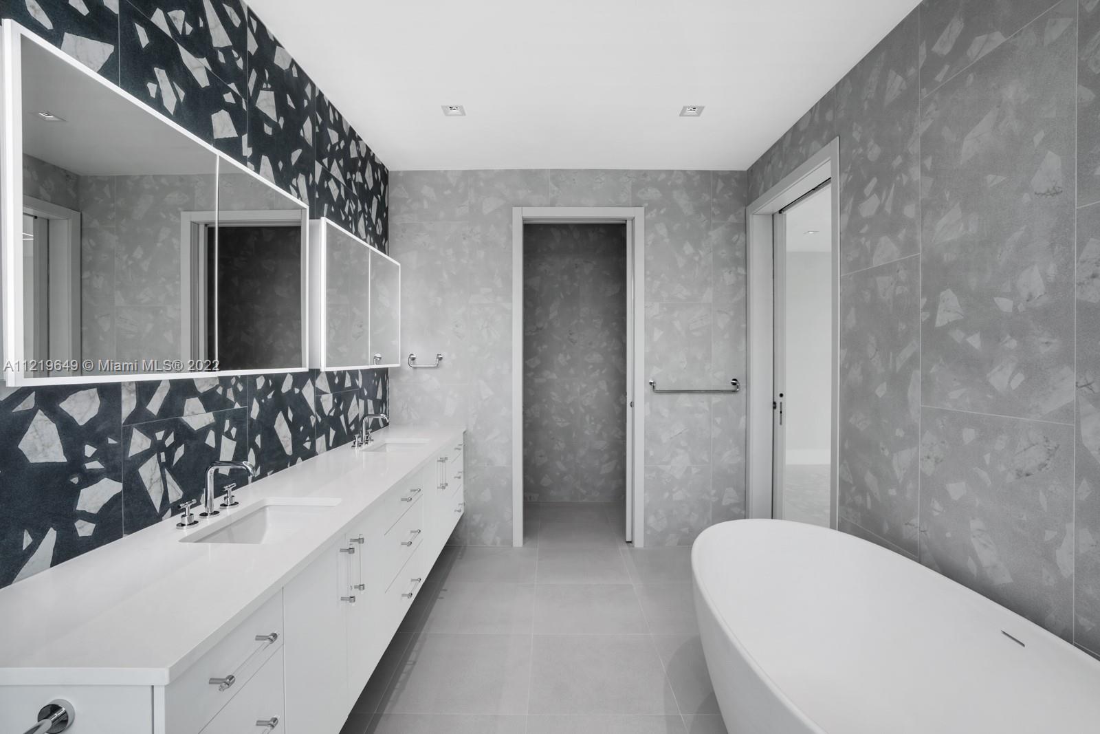 LAUDERDALE HARBORS SEC A - Residential