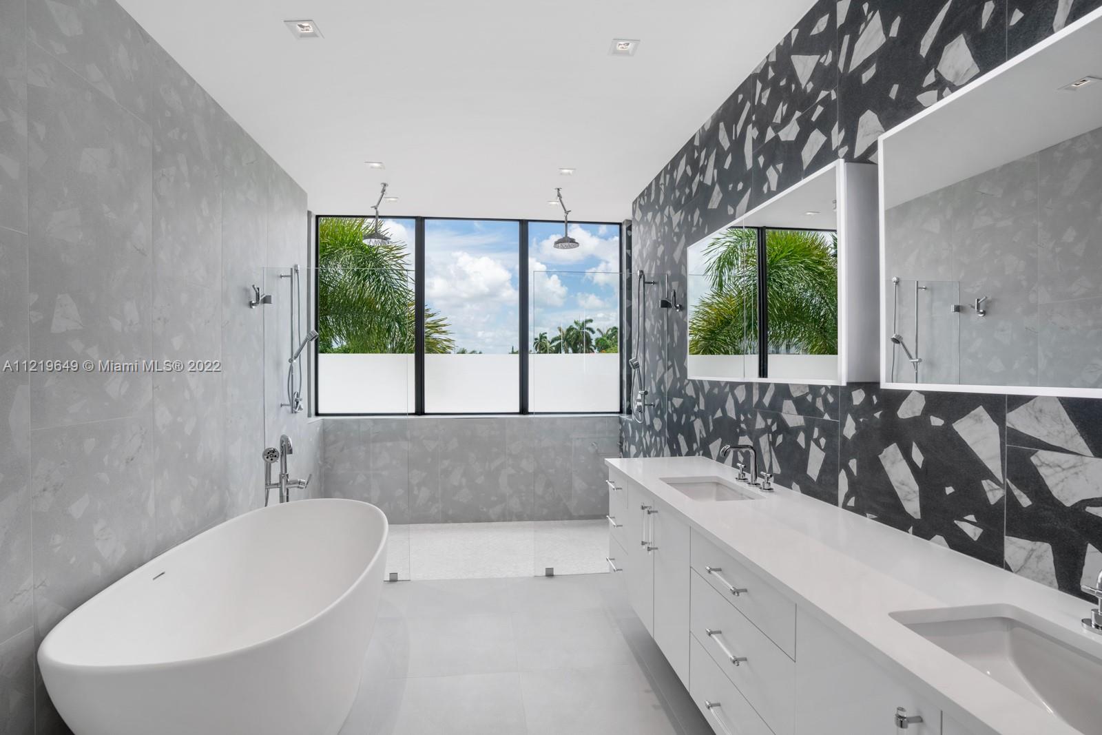 LAUDERDALE HARBORS SEC A - Residential