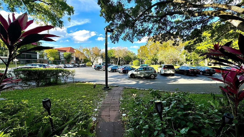 Photo of 3660 Inverrary Dr #1S, Lauderhill, FL 33319 (MLS # A11773647)