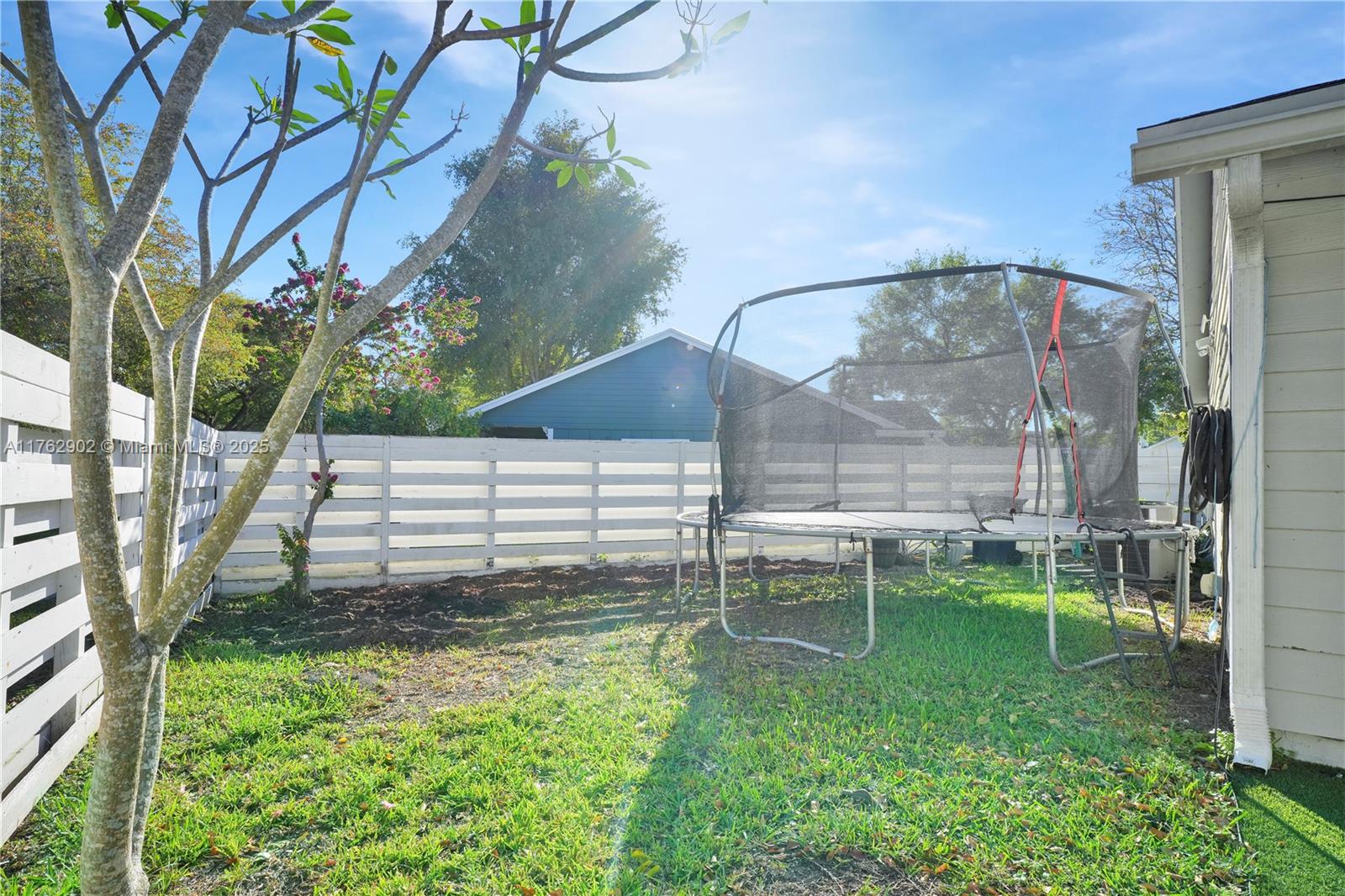 COUNTRY WALK SEC 4 - Residential