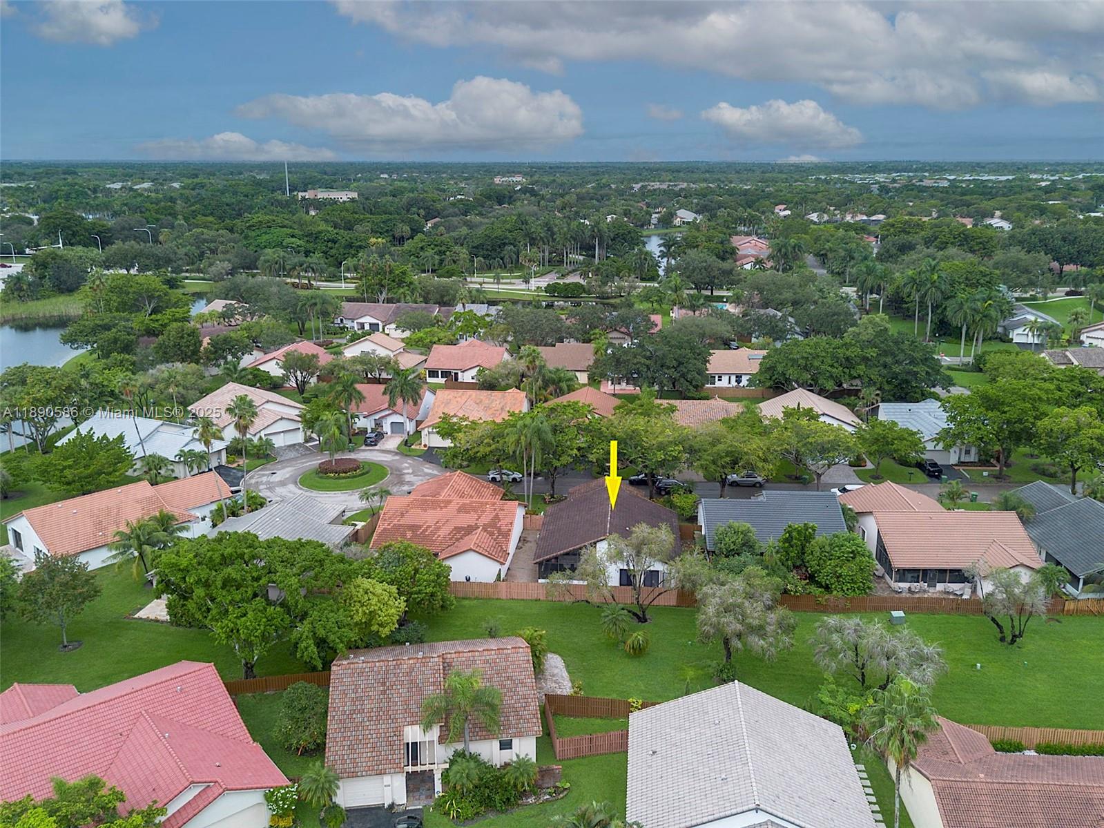 COUNTRY ISLES - Residential Lease
