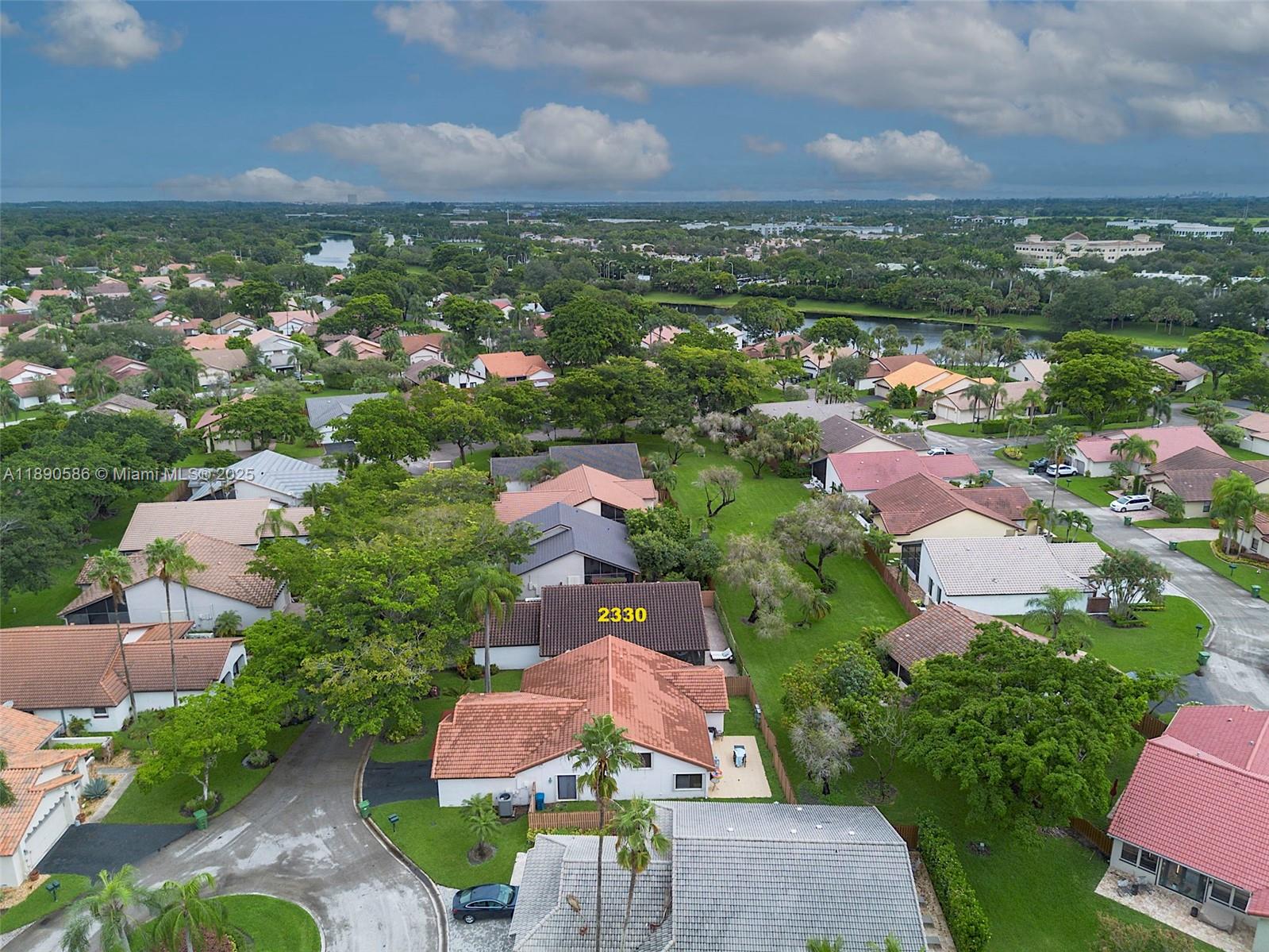 COUNTRY ISLES - Residential Lease