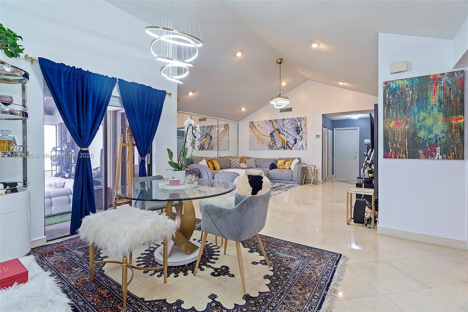 COUNTRY ISLES - Residential Lease