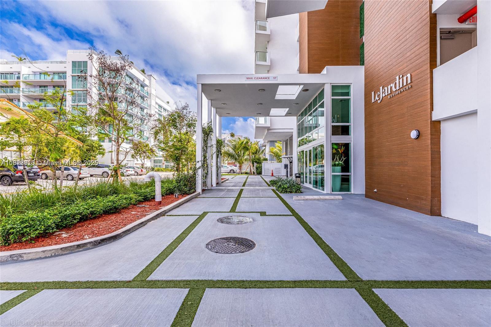 LE JARDIN HOUSE CONDO - Residential