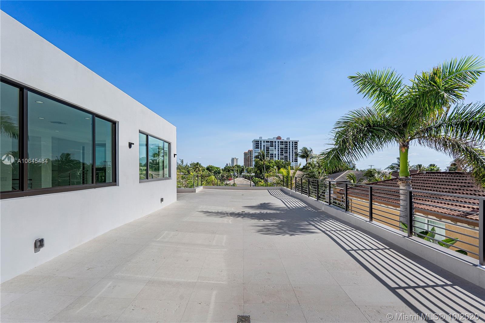 Las Olas By The Sea - Residential