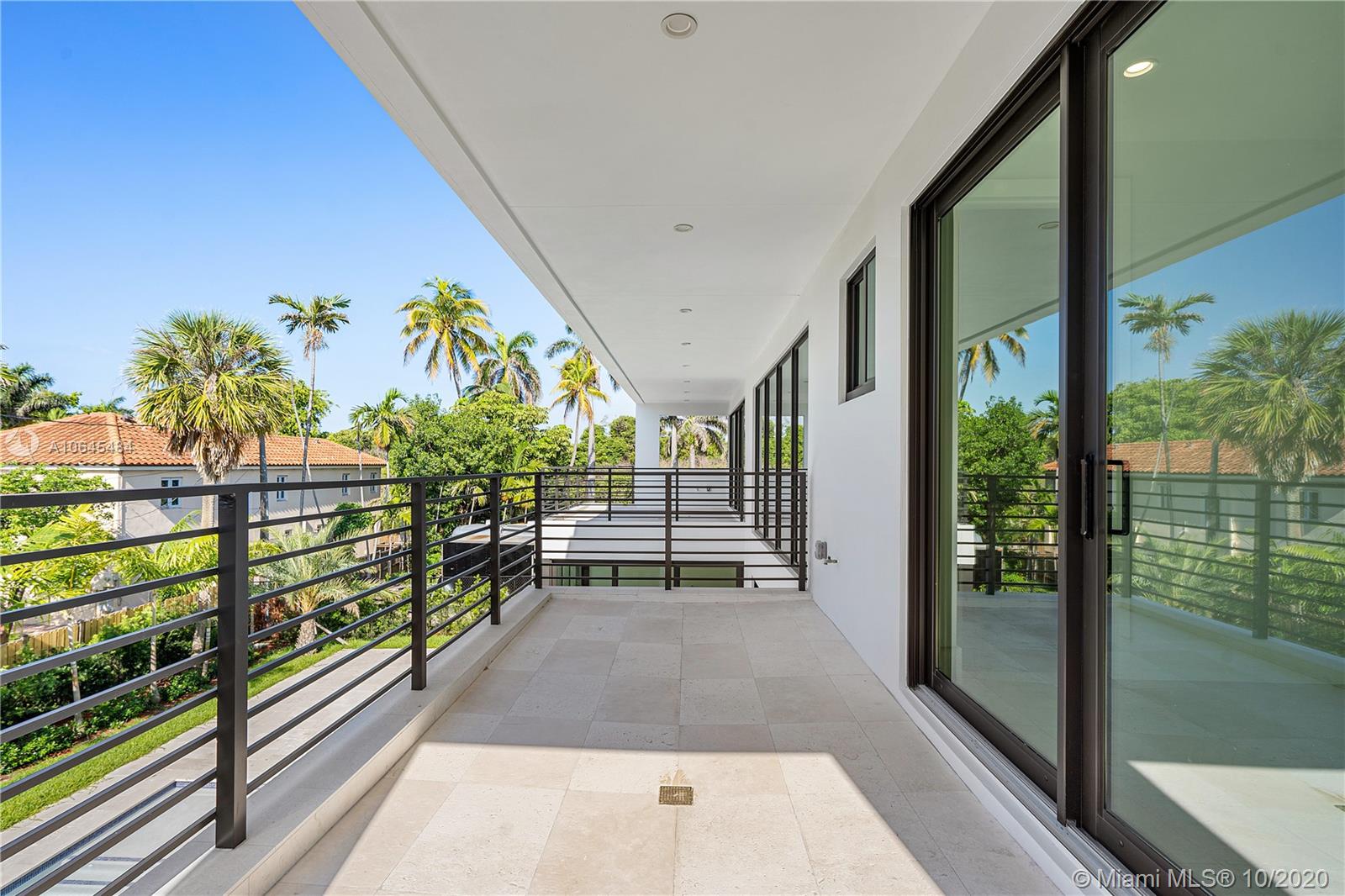 Las Olas By The Sea - Residential