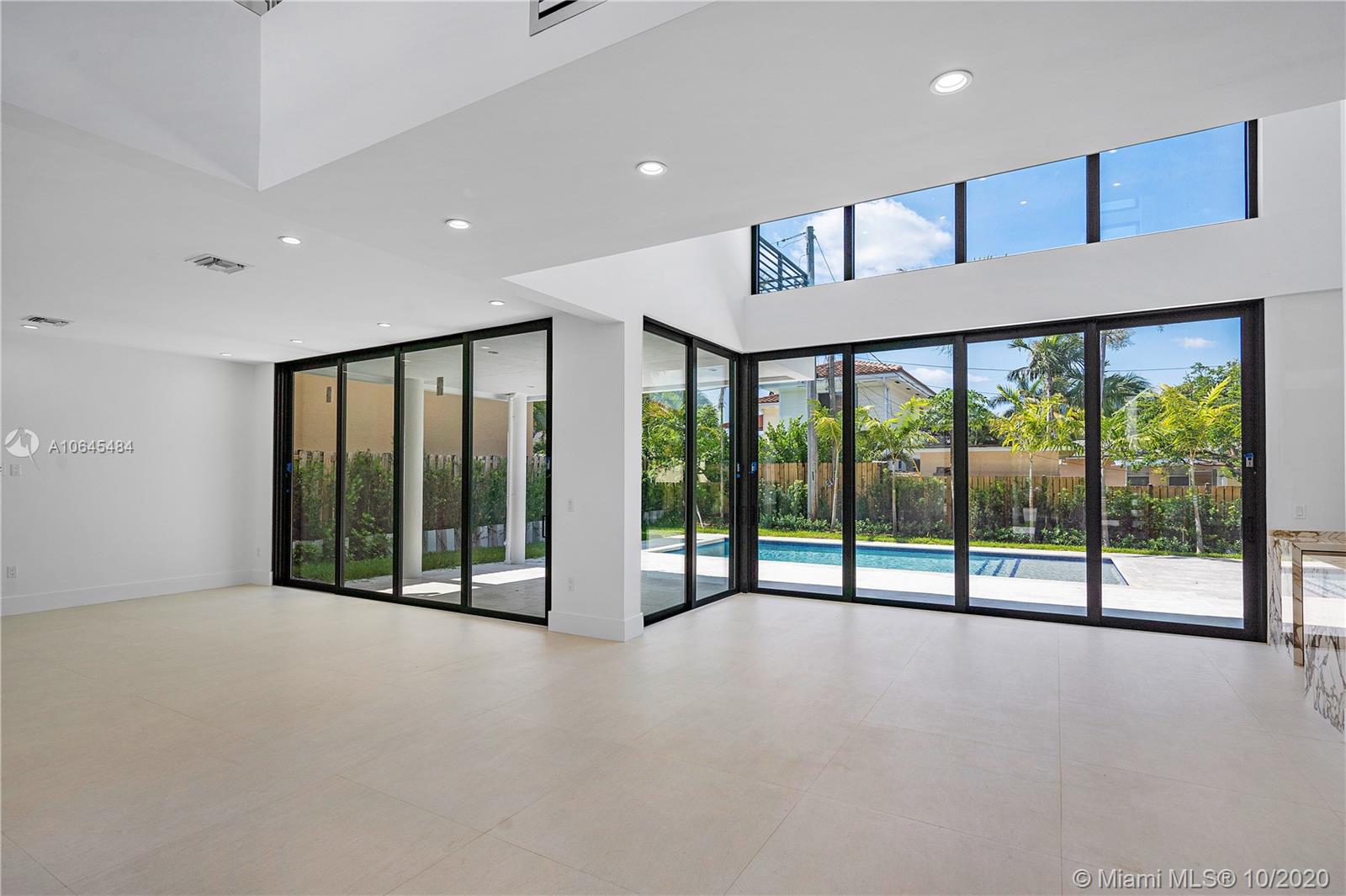 Las Olas By The Sea - Residential