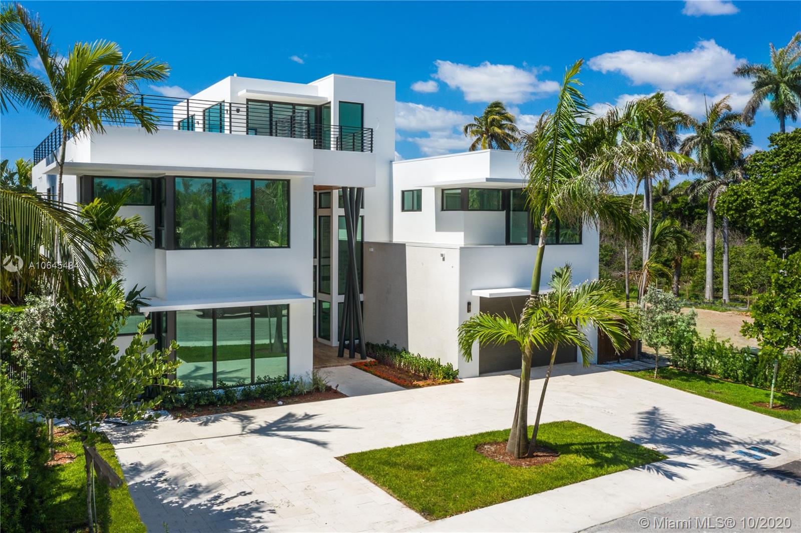 Las Olas By The Sea - Residential