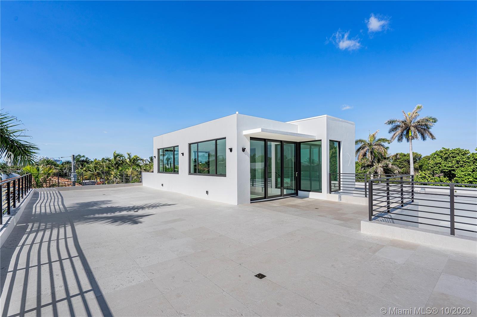 Las Olas By The Sea - Residential