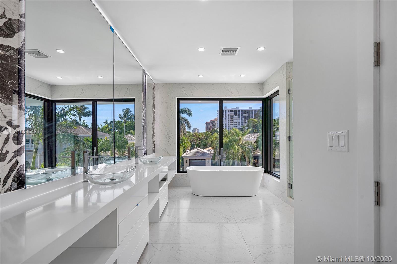 Las Olas By The Sea - Residential