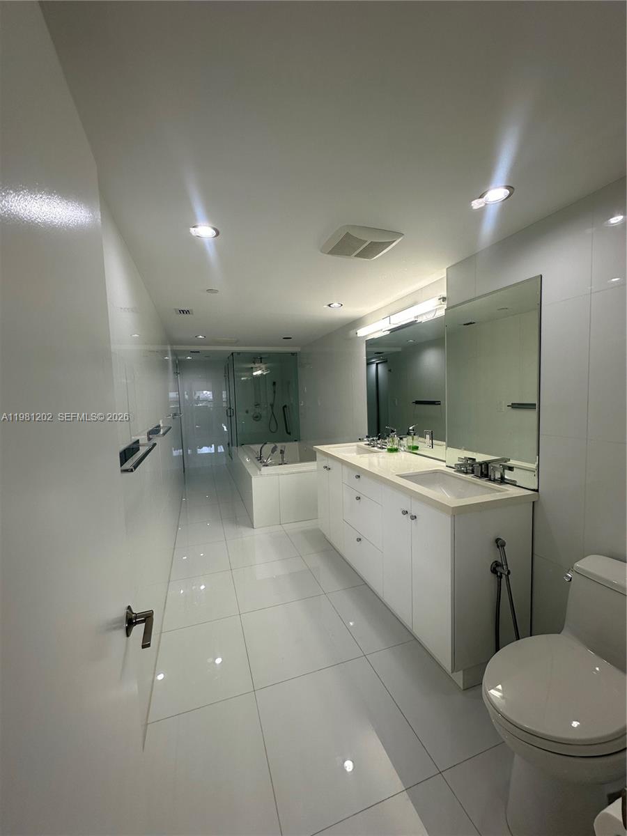 9350 CONDO OF BAY HARBOR - Residential