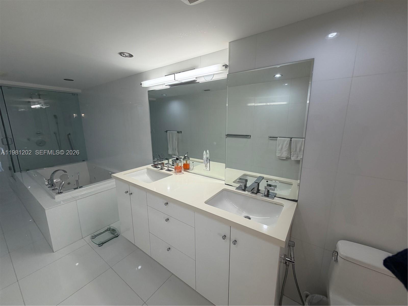 9350 CONDO OF BAY HARBOR - Residential