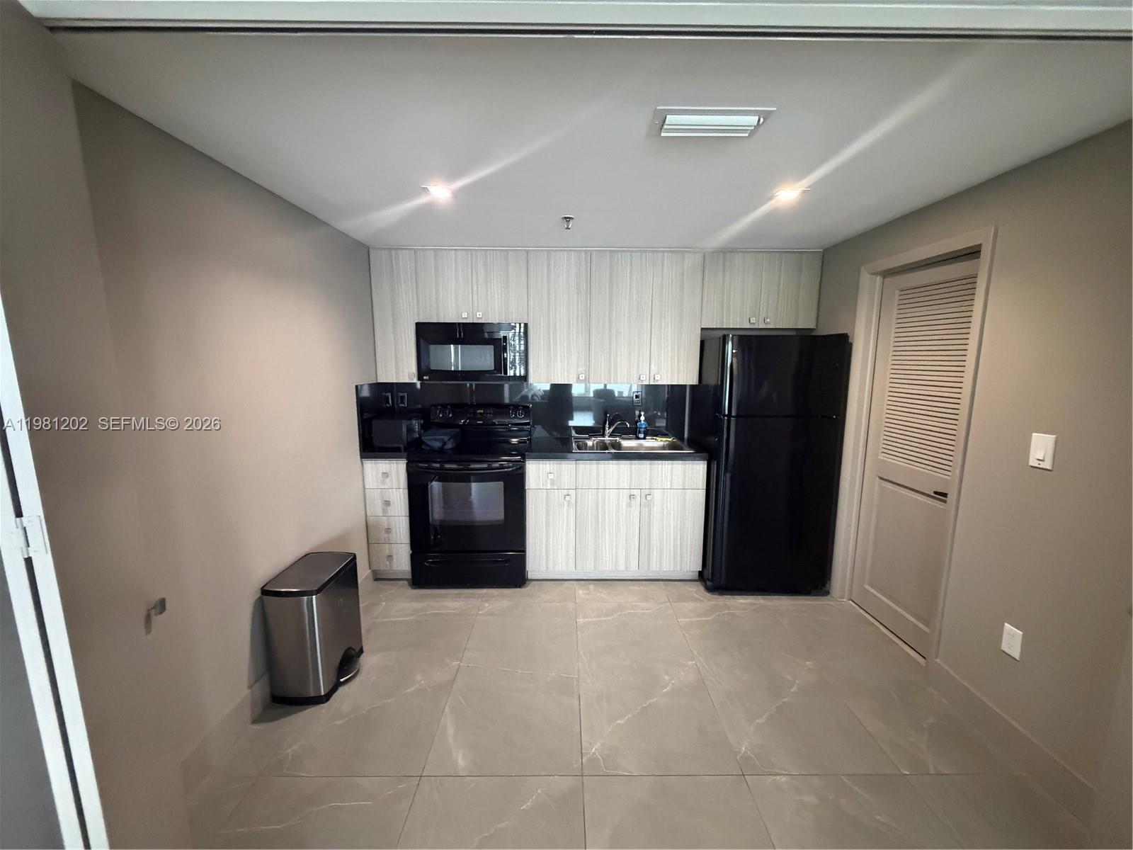 9350 CONDO OF BAY HARBOR - Residential