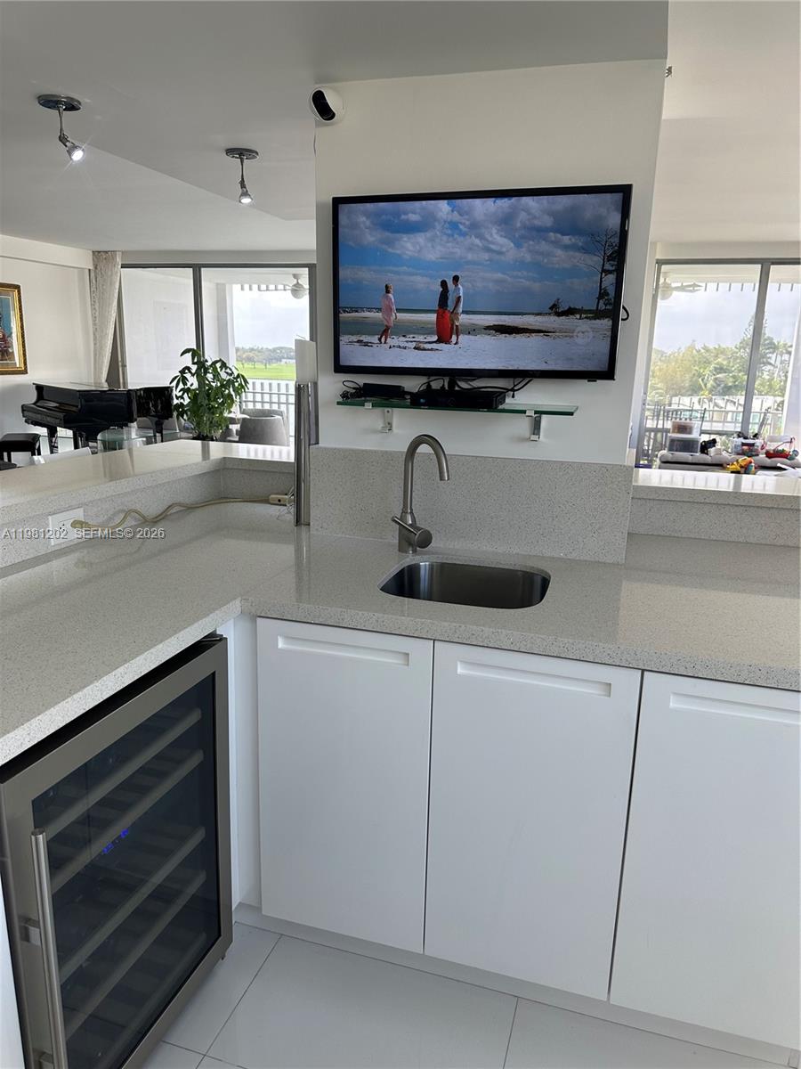 9350 CONDO OF BAY HARBOR - Residential