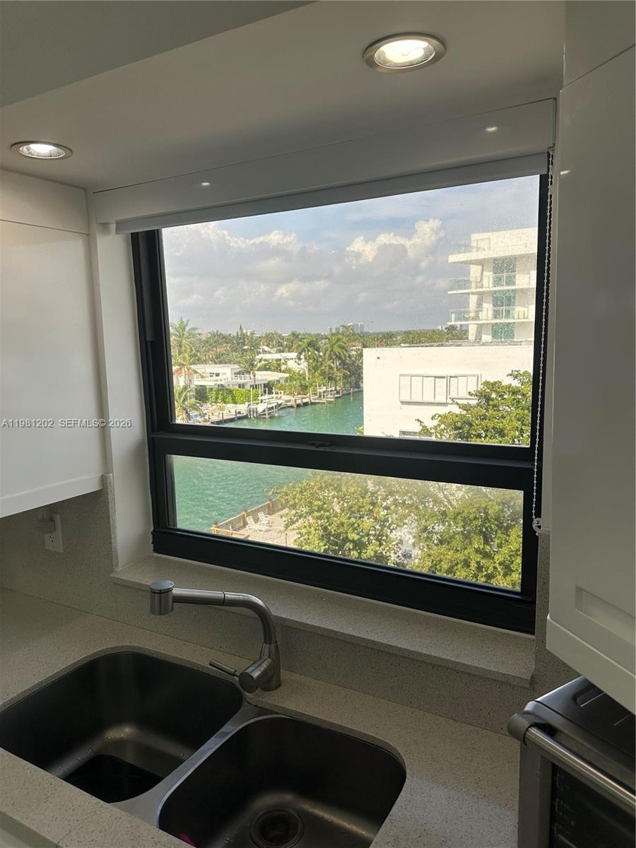 9350 CONDO OF BAY HARBOR - Residential