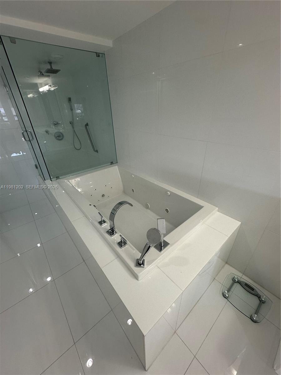 9350 CONDO OF BAY HARBOR - Residential