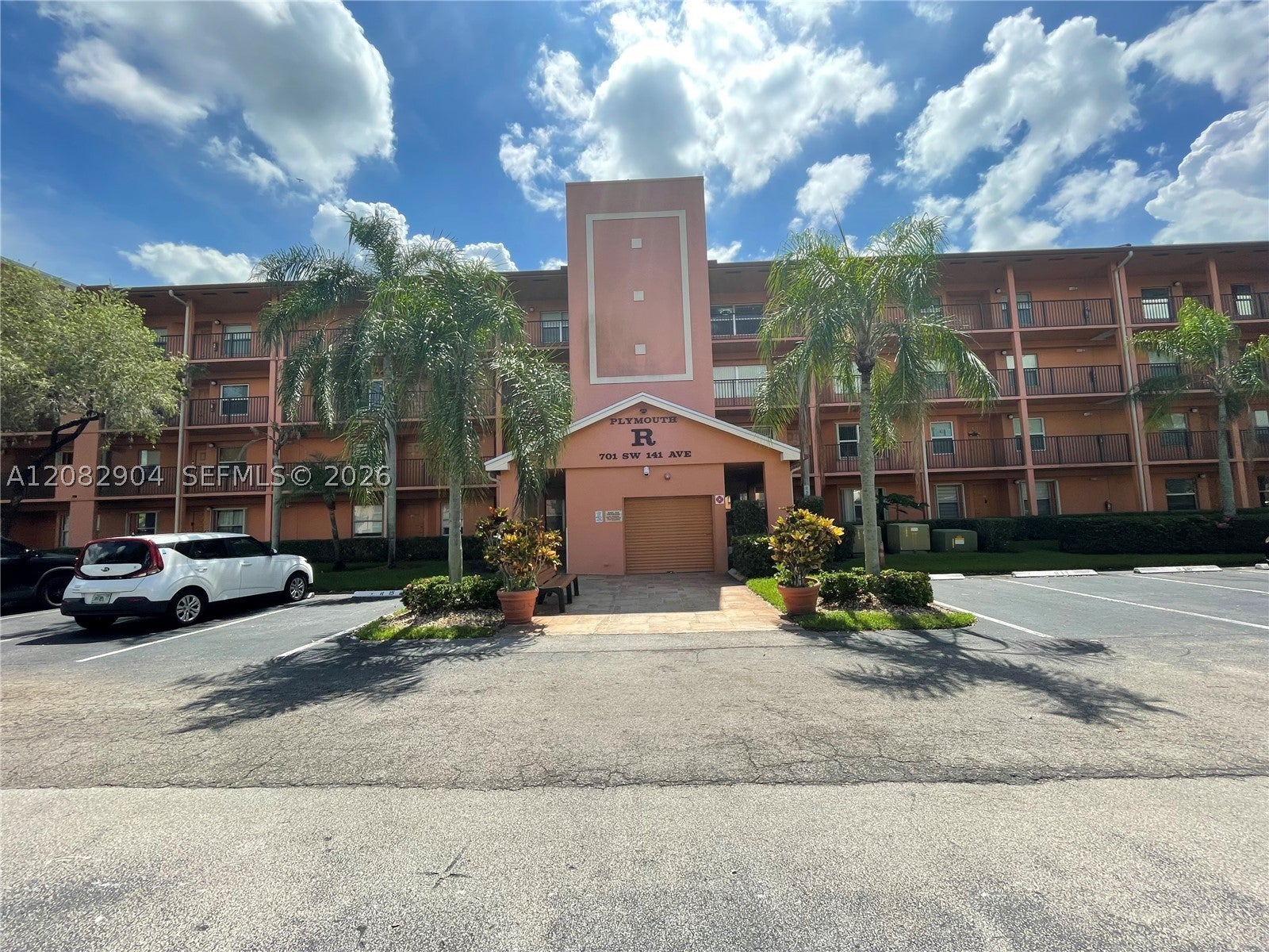 701 SW 141st Ave 110R, Pembroke Pines FL 33027