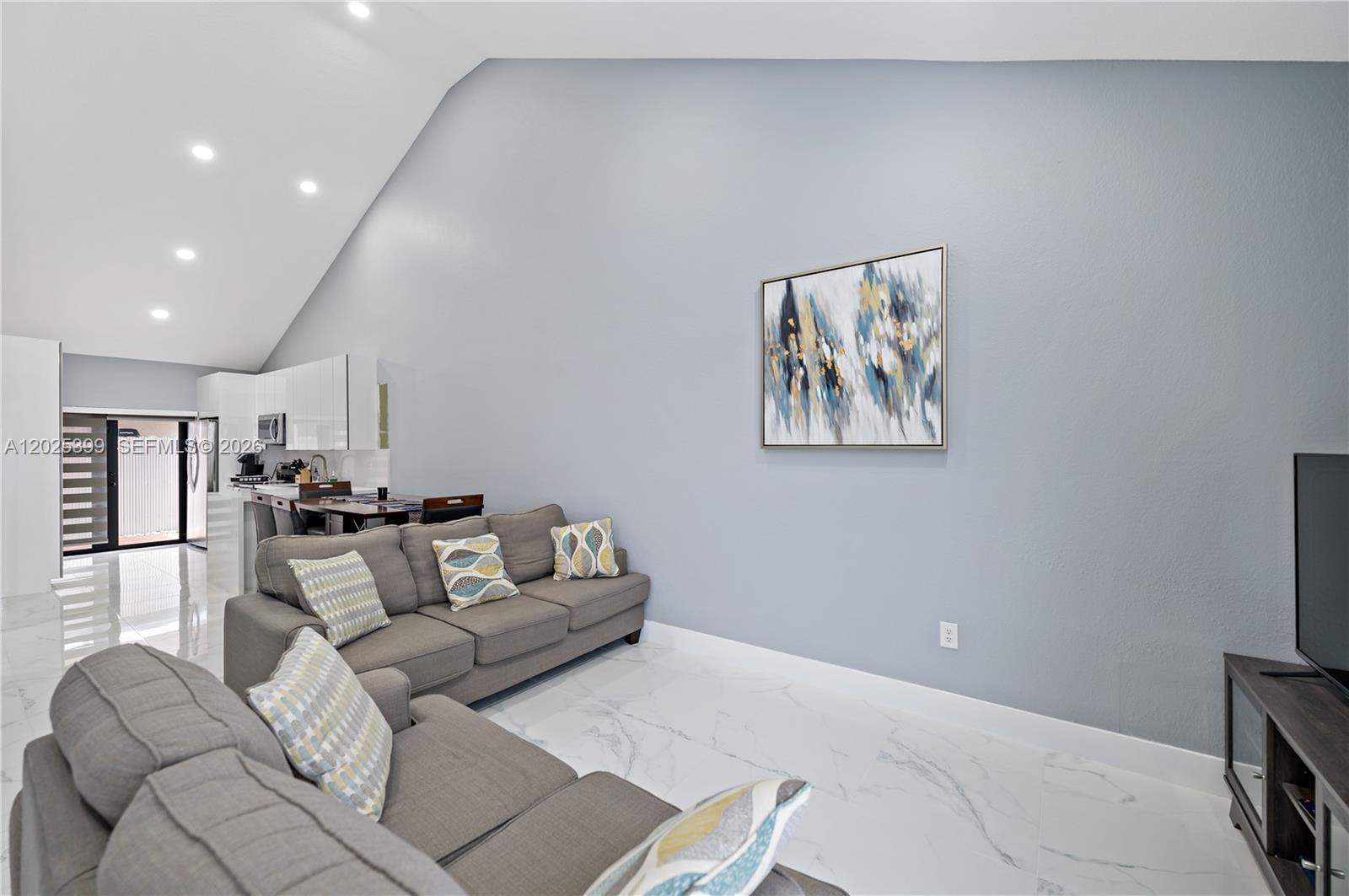 LES FONTAINES CONDO - Residential