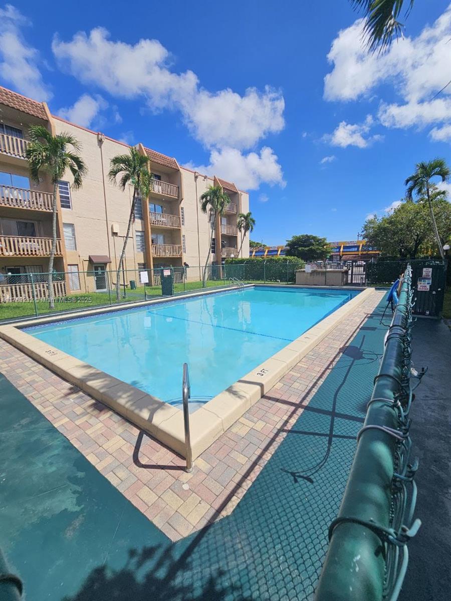 SUNSET VILLAS CONDO - Residential