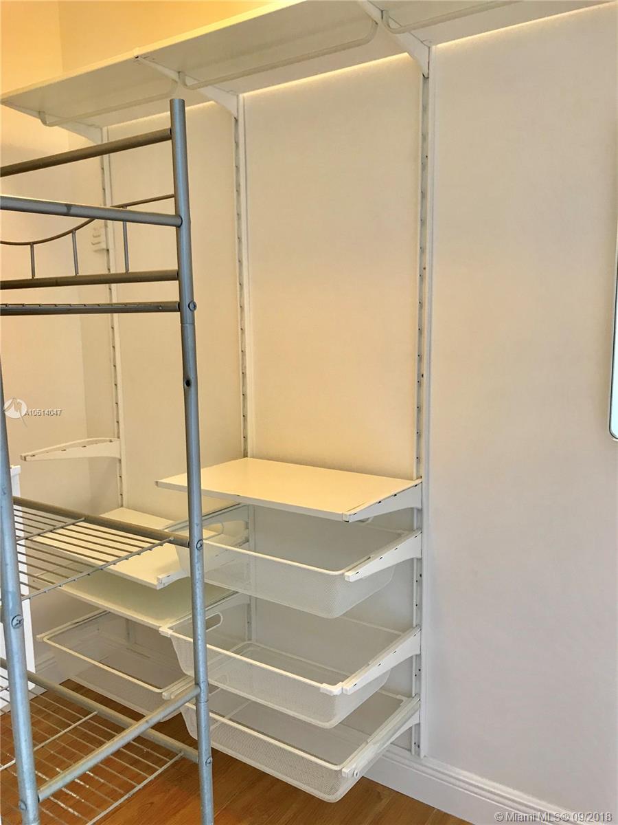 PARK VIEW ISLAND - Residential Lease