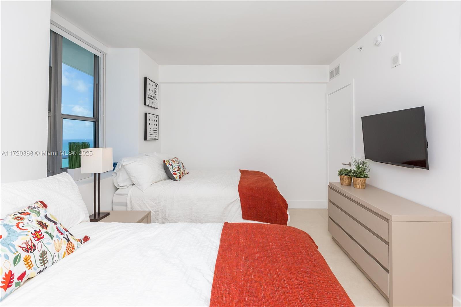 4111 SOUTH OCEAN DRIVE CO - Residential Lease