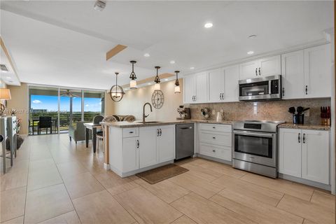 Photo of 3520 Oaks Way #810, Pompano Beach, FL 33069 (MLS # A11765627)
