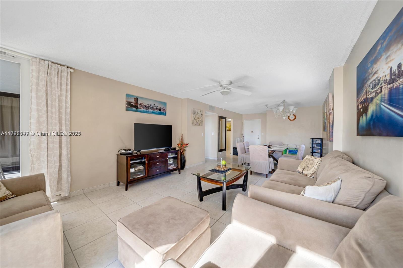 ALLINGTON TOWERS CONDO - Residential Lease