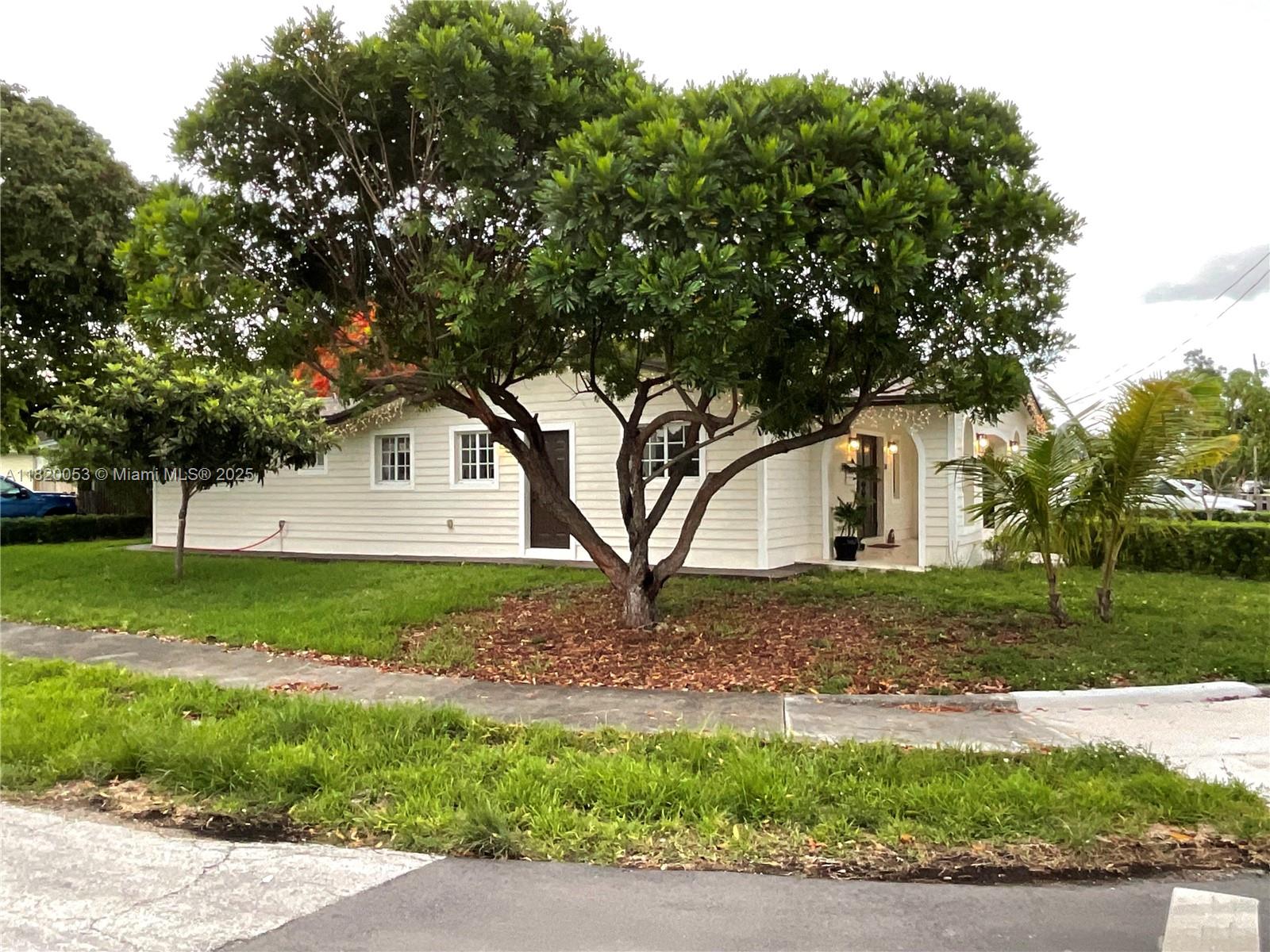Property for Sale at 3551 Sw 121st Ave, Miami, Broward County, Florida - Bedrooms: 4 
Bathrooms: 3  - $840,000