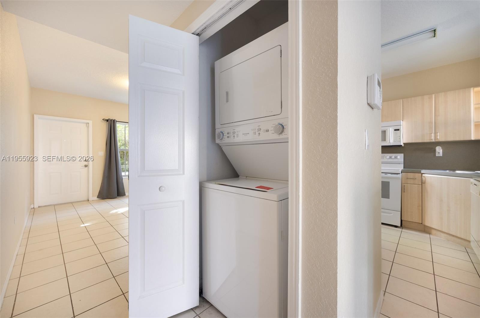 ABEL HOMES AT KEYS WINDS - Residential