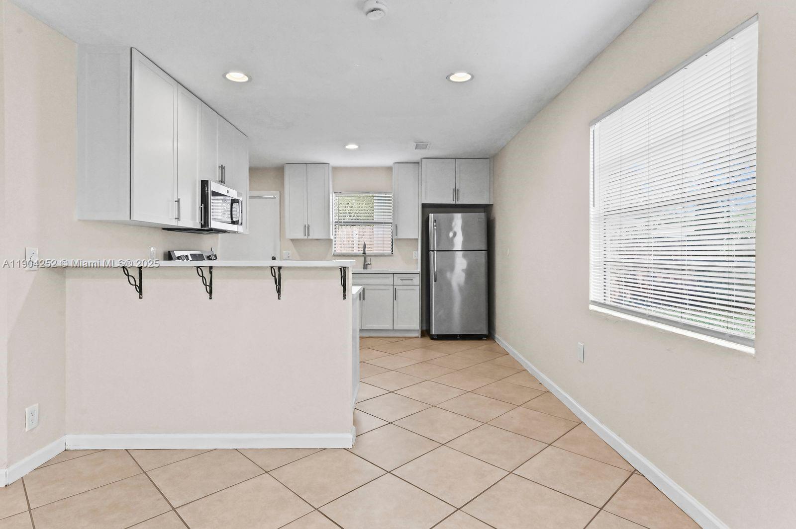 ACACIA GARDENS - Residential Lease