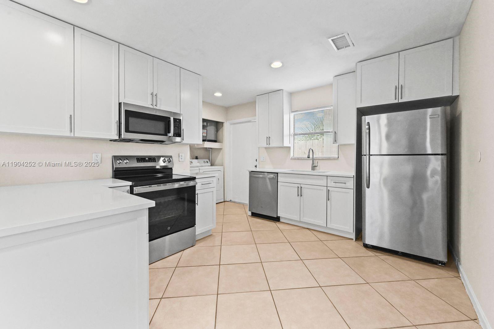 ACACIA GARDENS - Residential Lease