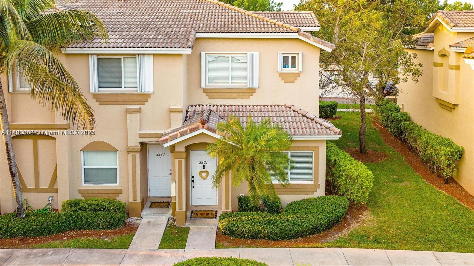 Rental Property at 2221 Se 23rd Ave 2221, Homestead, Miami-Dade County, Florida - Bedrooms: 2 
Bathrooms: 3  - $2,300 MO.